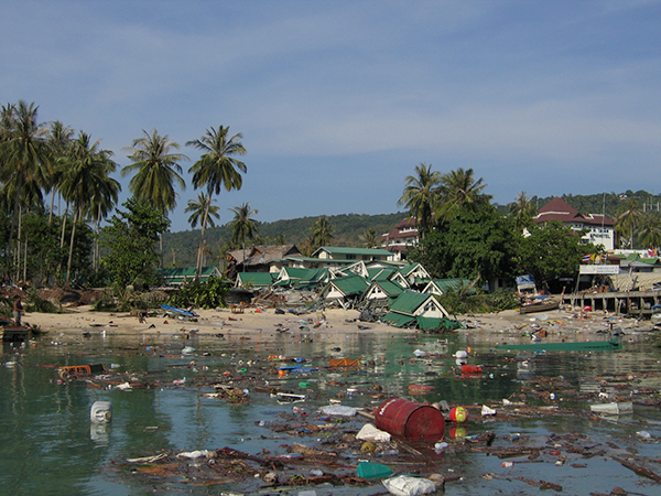 Tsunami Thailand Phi Phi Island 2004